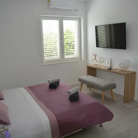 Sobe Nicole * Opuzen (Dubrovnik-Neretva)