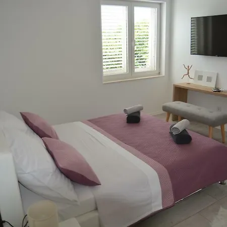 Sobe Nicole Opuzen (Dubrovnik-Neretva)